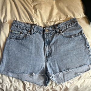 Levi’s high waisted cut off shorts